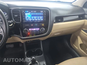 2016 Mitsubishi Outlander SEL – miniatura 11