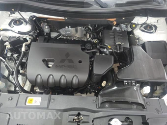 2016 Mitsubishi Outlander SEL – miniatura 16
