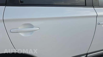 2016 Mitsubishi Outlander SEL – miniatura 34
