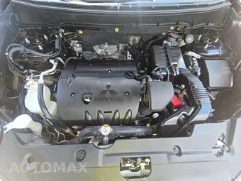 2016 Mitsubishi Outlander Sport SE - miniatura 24
