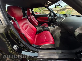 2016 Nissan 370Z Coupe – miniatura 12