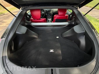 2016 Nissan 370Z Coupe – miniatura 9