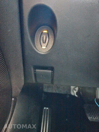 2016 Nissan 370Z Coupe – miniatura 22