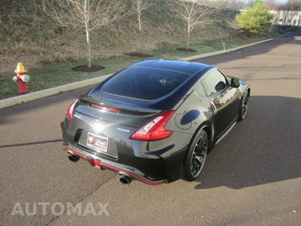 2016 Nissan 370Z NISMO Coupe – miniatura 15