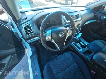 2016 Nissan Altima 2.5 S – miniatura 11