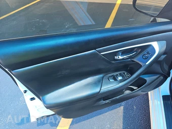 2016 Nissan Altima 2.5 S – miniatura 9