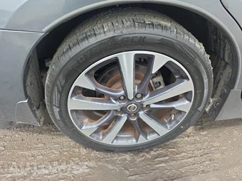 2016 Nissan Altima 2.5 SR – miniatura 10