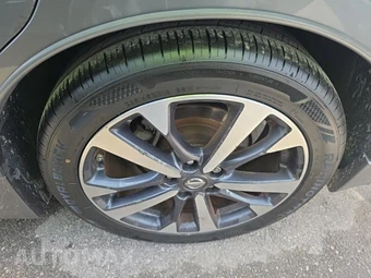 2016 Nissan Altima 2.5 SR – miniatura 11
