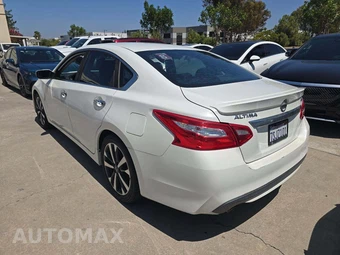 2016 Nissan Altima 2.5 SR - miniatura 2