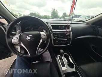 2016 Nissan Altima 2.5 SR – miniatura 11