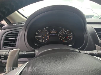 2016 Nissan Altima 2.5 SR – miniatura 12