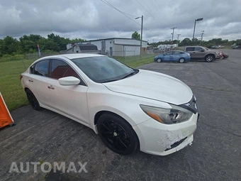 2016 Nissan Altima 2.5 SR – miniatura 3
