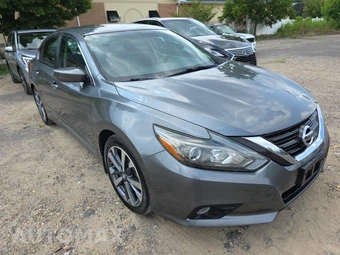 2016 Nissan Altima 2.5 SR – miniatura 3