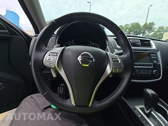 2016 Nissan Altima 2.5 SR - miniatura 10