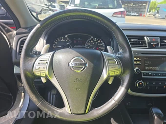 2016 Nissan Altima 2.5 SR – miniatura 10