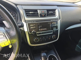 2016 Nissan Altima 2.5 SR – miniatura 11