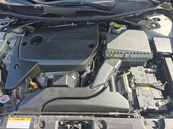 2016 Nissan Altima 2.5 SR – miniatura 16