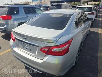 2016 Nissan Altima 2.5 SR – miniatura 4