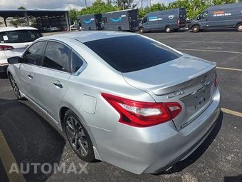2016 Nissan Altima 2.5 SR – miniatura 6