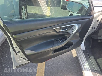 2016 Nissan Altima 2.5 SR – miniatura 9