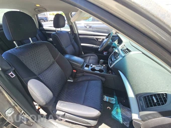 2016 Nissan Altima 2.5 SV – miniatura 8