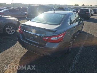 2016 Nissan Altima 2.5 SV - miniatura 4