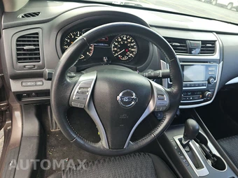 2016 Nissan Altima 2.5 SV – miniatura 10