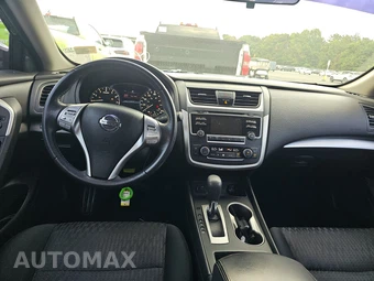 2016 Nissan Altima 2.5 SV – miniatura 11