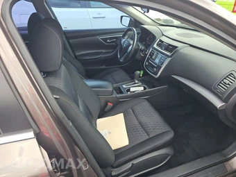 2016 Nissan Altima 2.5 SV – miniatura 8