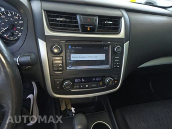 2016 Nissan Altima 2.5 SV – miniatura 11