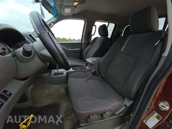 2016 Nissan Frontier Desert Runner Crew Cab Medium Bed – miniatura 3