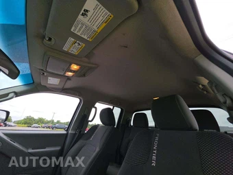 2016 Nissan Frontier Desert Runner Crew Cab Medium Bed – miniatura 8