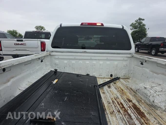 2016 Nissan Frontier S Extended Cab Medium Bed – miniatura 16
