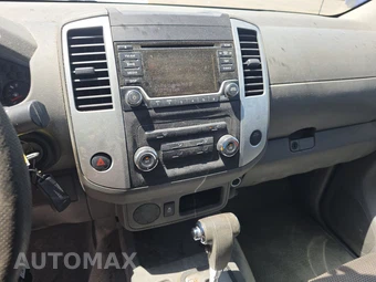 2016 Nissan Frontier SV – miniatura 11