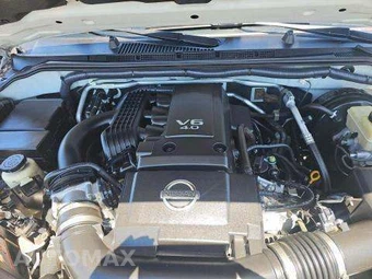 2016 Nissan Frontier SV Crew Cab Medium Bed – miniatura 25