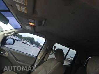 2016 Nissan Frontier SV Crew Cab Medium Bed - miniatura 17