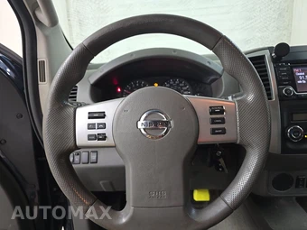 2016 Nissan Frontier SV Crew Cab Medium Bed – miniatura 10