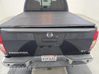 2016 Nissan Frontier SV Crew Cab Medium Bed – miniatura 16