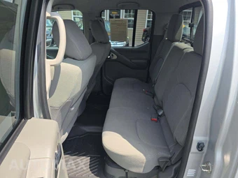 2016 Nissan Frontier SV Crew Cab Medium Bed – miniatura 10