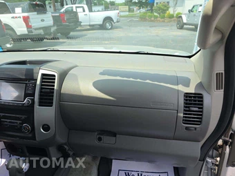 2016 Nissan Frontier SV Crew Cab Medium Bed – miniatura 16