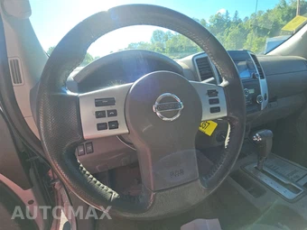 2016 Nissan Frontier SV Crew Cab Medium Bed – miniatura 10