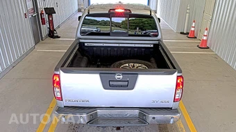 2016 Nissan Frontier SV Crew Cab Medium Bed – miniatura 5