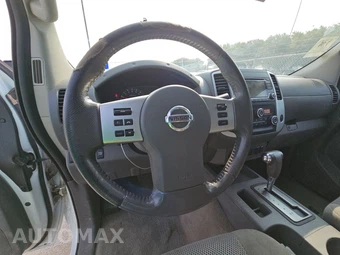 2016 Nissan Frontier SV Crew Cab Medium Bed - miniatura 10