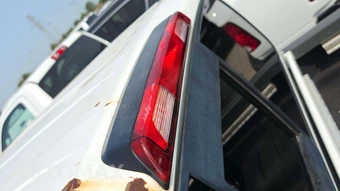 2016 Nissan Frontier SV Crew Cab Medium Bed - miniatura 26