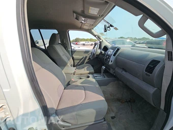 2016 Nissan Frontier SV Crew Cab Medium Bed - miniatura 8