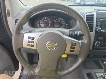 2016 Nissan Frontier SV Crew Cab Medium Bed – miniatura 10