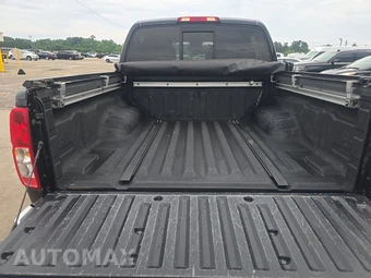 2016 Nissan Frontier SV Crew Cab Medium Bed – miniatura 16