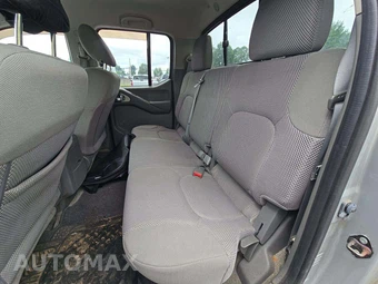 2016 Nissan Frontier SV Crew Cab Medium Bed – miniatura 13