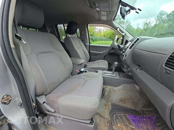 2016 Nissan Frontier SV Crew Cab Medium Bed – miniatura 18