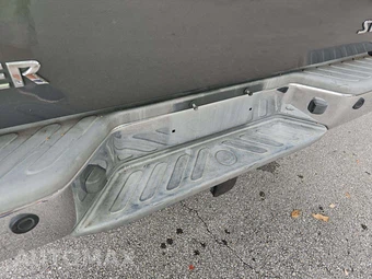 2016 Nissan Frontier SV Crew Cab Medium Bed – miniatura 27